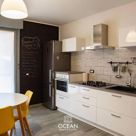 Goldensuitesitaly I 1 & Garage Privato شقة *