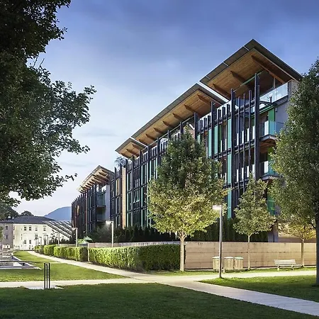 Goldensuitesitaly I 1 & Garage Privato Trento