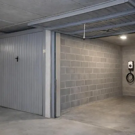 Goldensuitesitaly I 1 & Garage Privato Apartment Trient