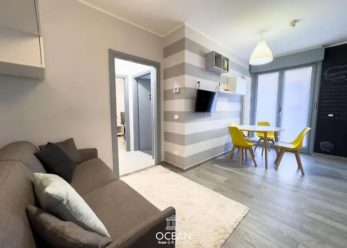 Goldensuitesitaly I 1 & Garage Privato Apartamento Trento