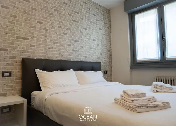 Apartamento Goldensuitesitaly I 1 & Garage Privato *