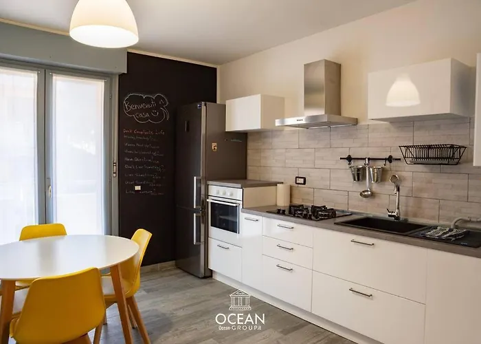 Goldensuitesitaly I 1 & Garage Privato Apartamento *