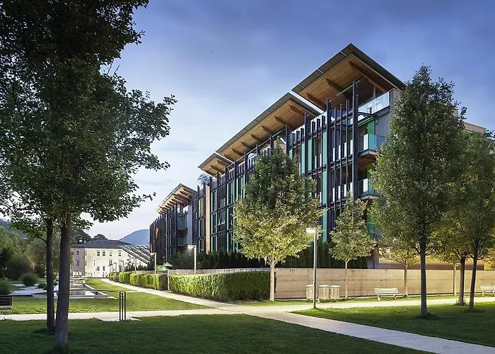 Goldensuitesitaly I 1 & Garage Privato 特伦托